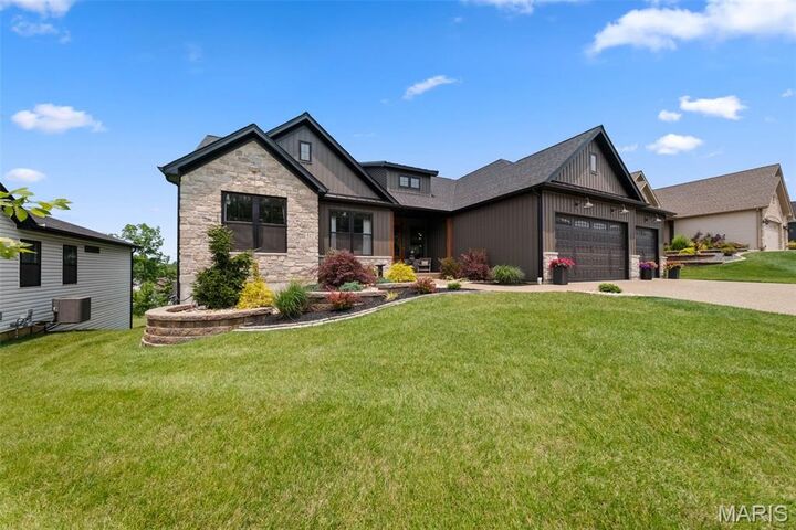 517 Stonewolf Creek Drive  Wentzville MO 63385 photo