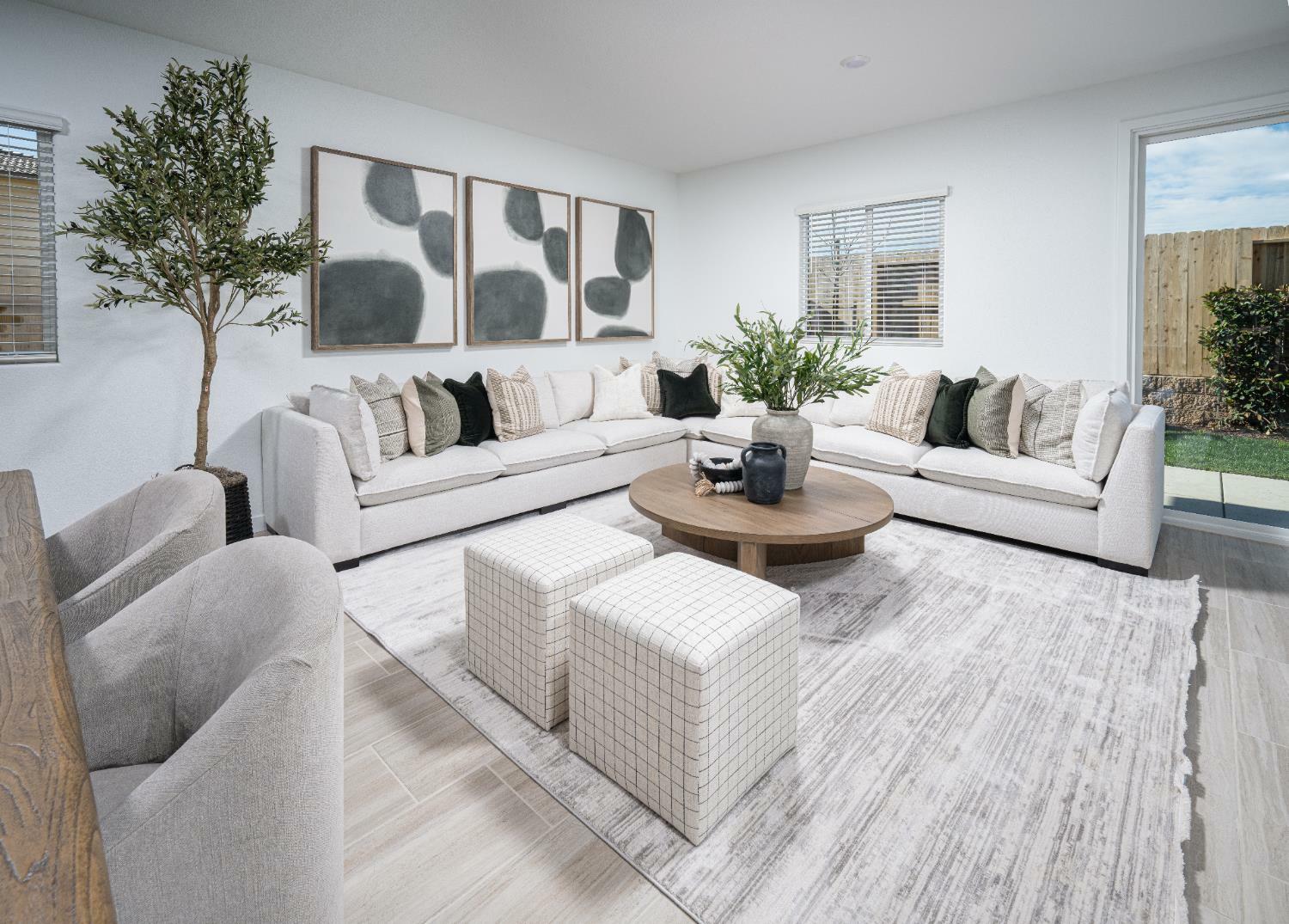 Property Photo: 4607 Duckhawk Circle CA 95742
