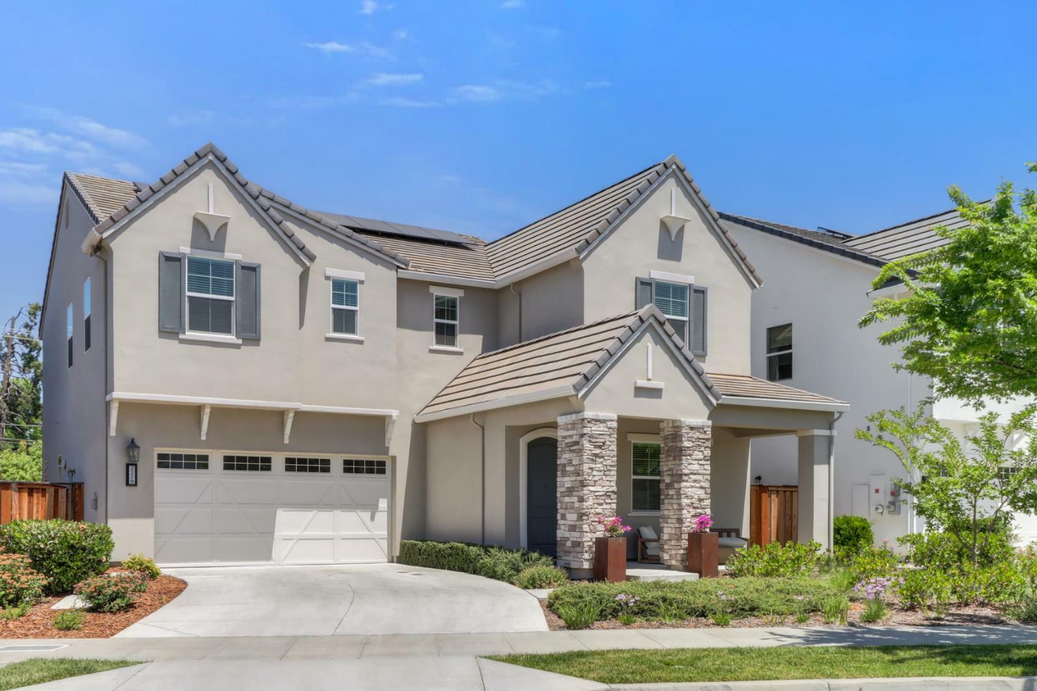 Property Photo:  2229 5th Avenue  CA 95818 
