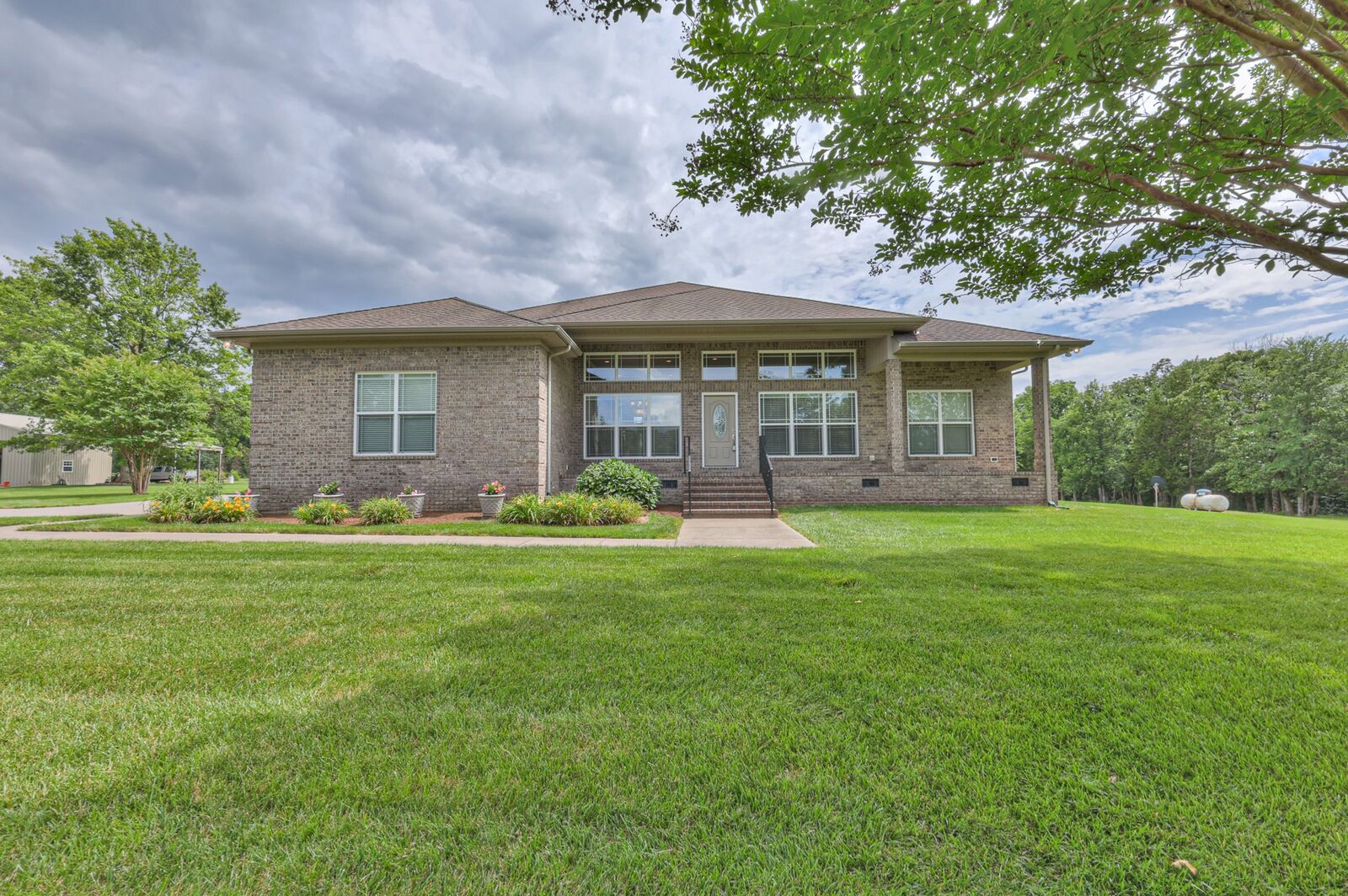Property Photo: 3660 Murray Kittrell Rd TN 37149