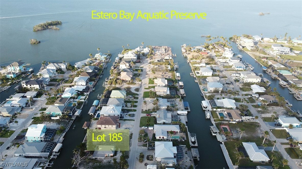 Property Photo: 185 Egret Street FL 33931