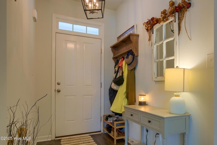 Property Photo: 402 Saxby Way NC 28445