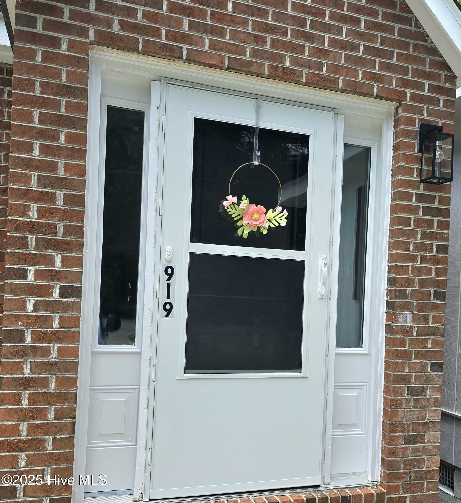 Property Photo: 919 S Chestnut Street NC 27830