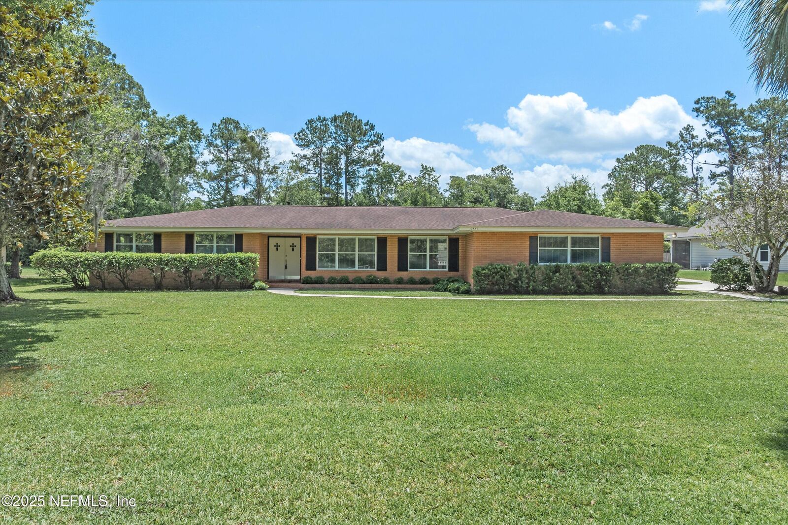Property Photo: 10873 Scott Mill Road FL 32223