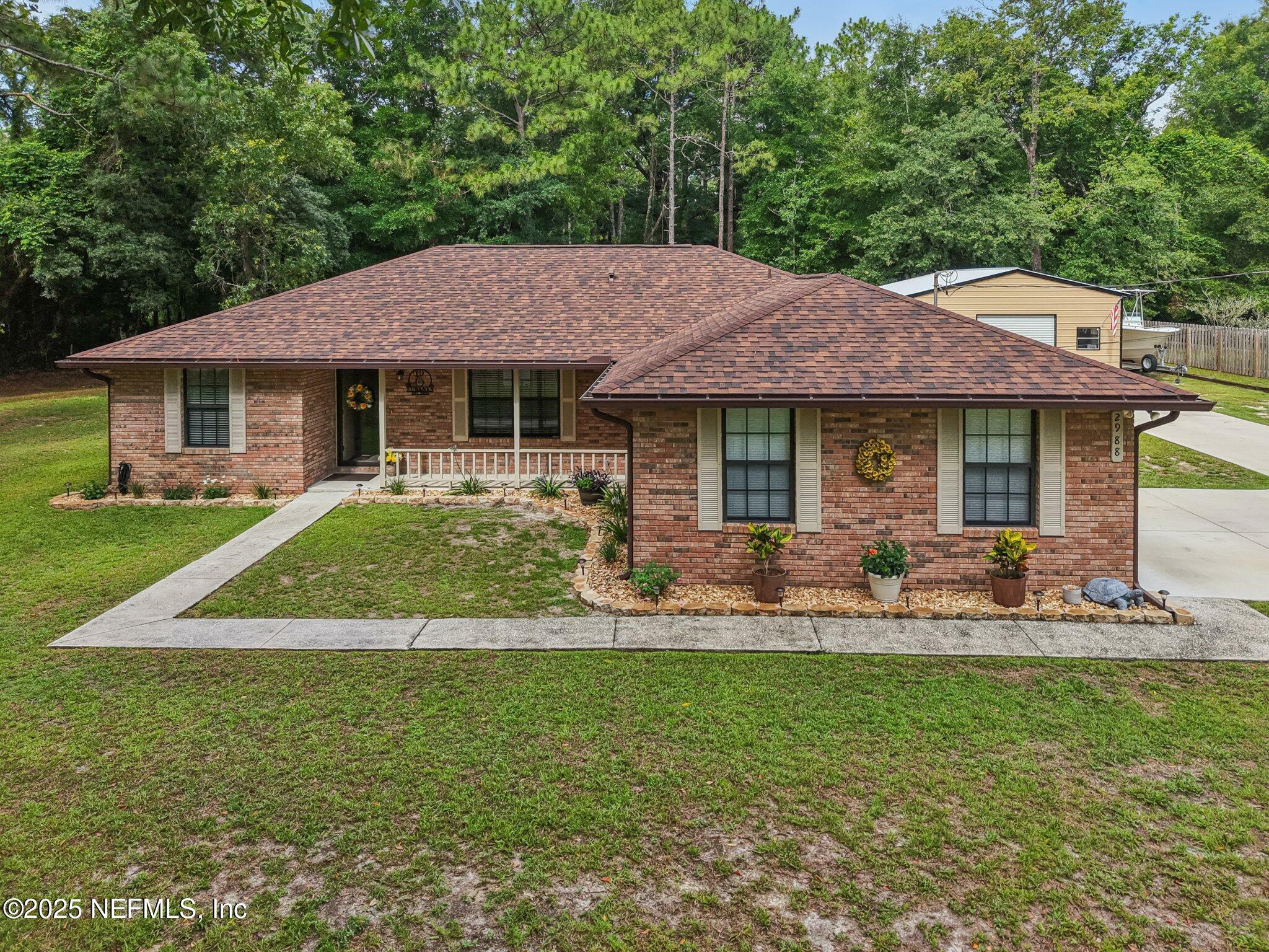 Property Photo: 2988 Beaver Avenue FL 32068