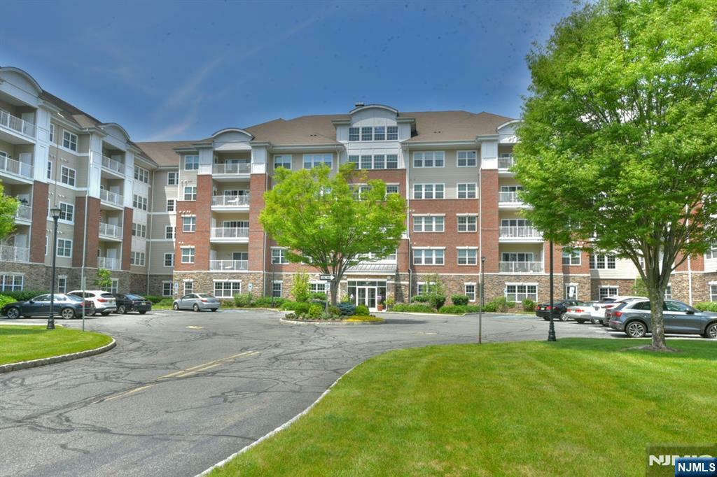 Property Photo:  4202 Warrens Way 202  NJ 07465 