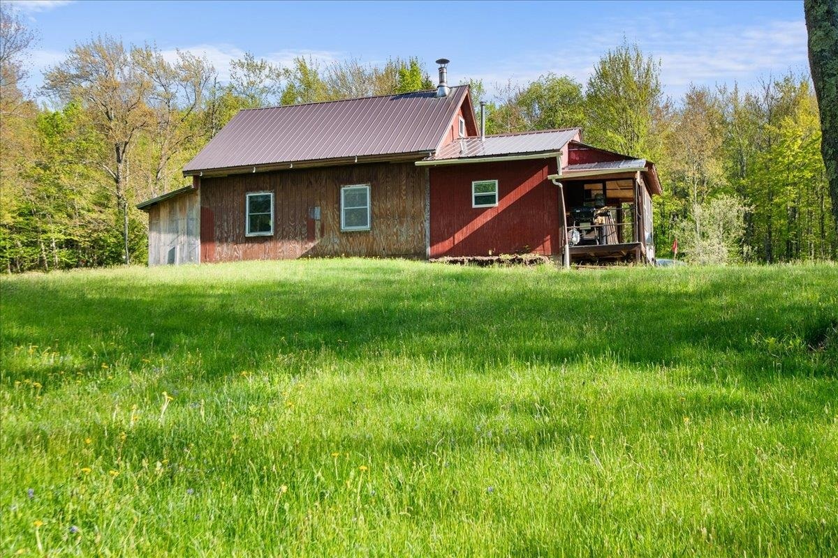 Property Photo: 4106 Hill West Road VT 05471