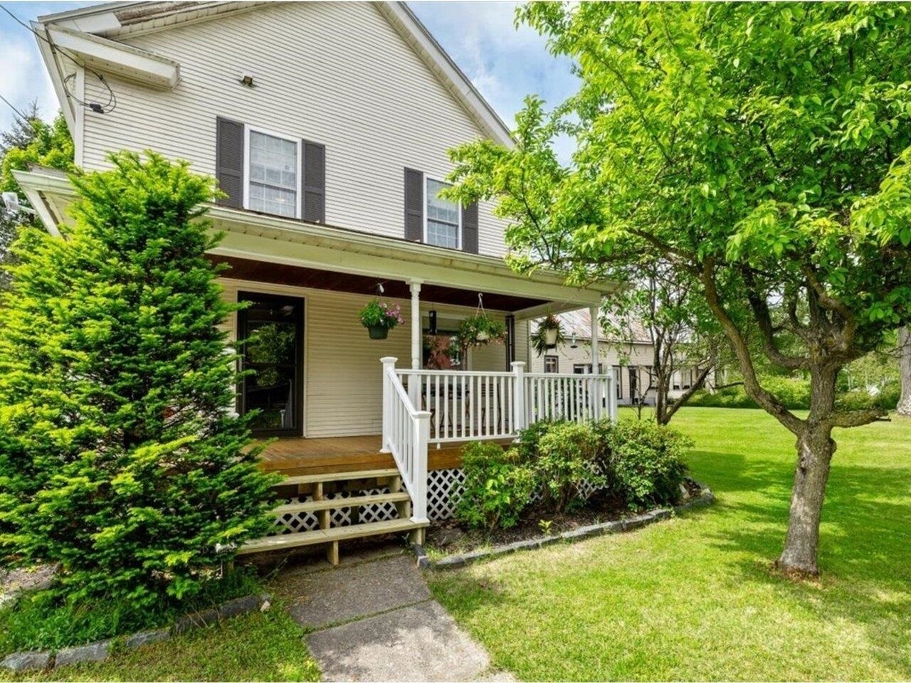 Property Photo:  5 Maple Street  VT 05454 