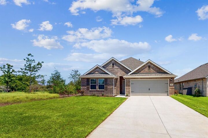 Property Photo: 3154 Teasel Trail TX 76084