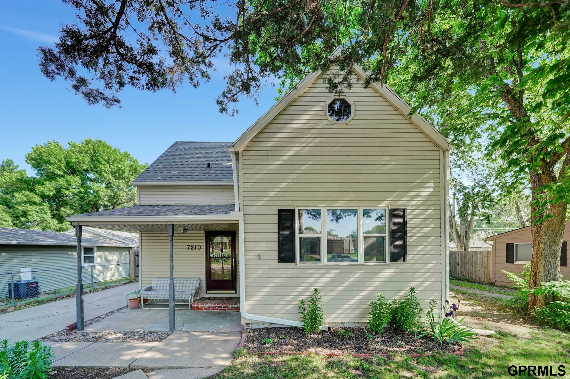 Property Photo: 7210 Stanton Street NE 68507