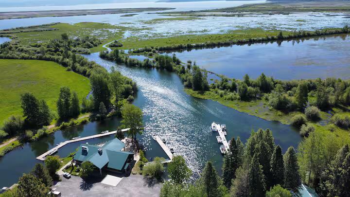 Property Photo: 26654 Rocky Point Road OR 97601