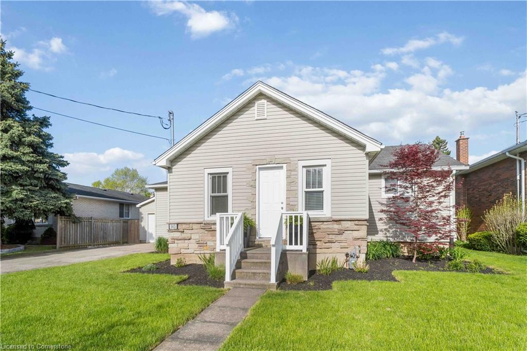 Property Photo: 543 Vine Street ON L2M 3T5
