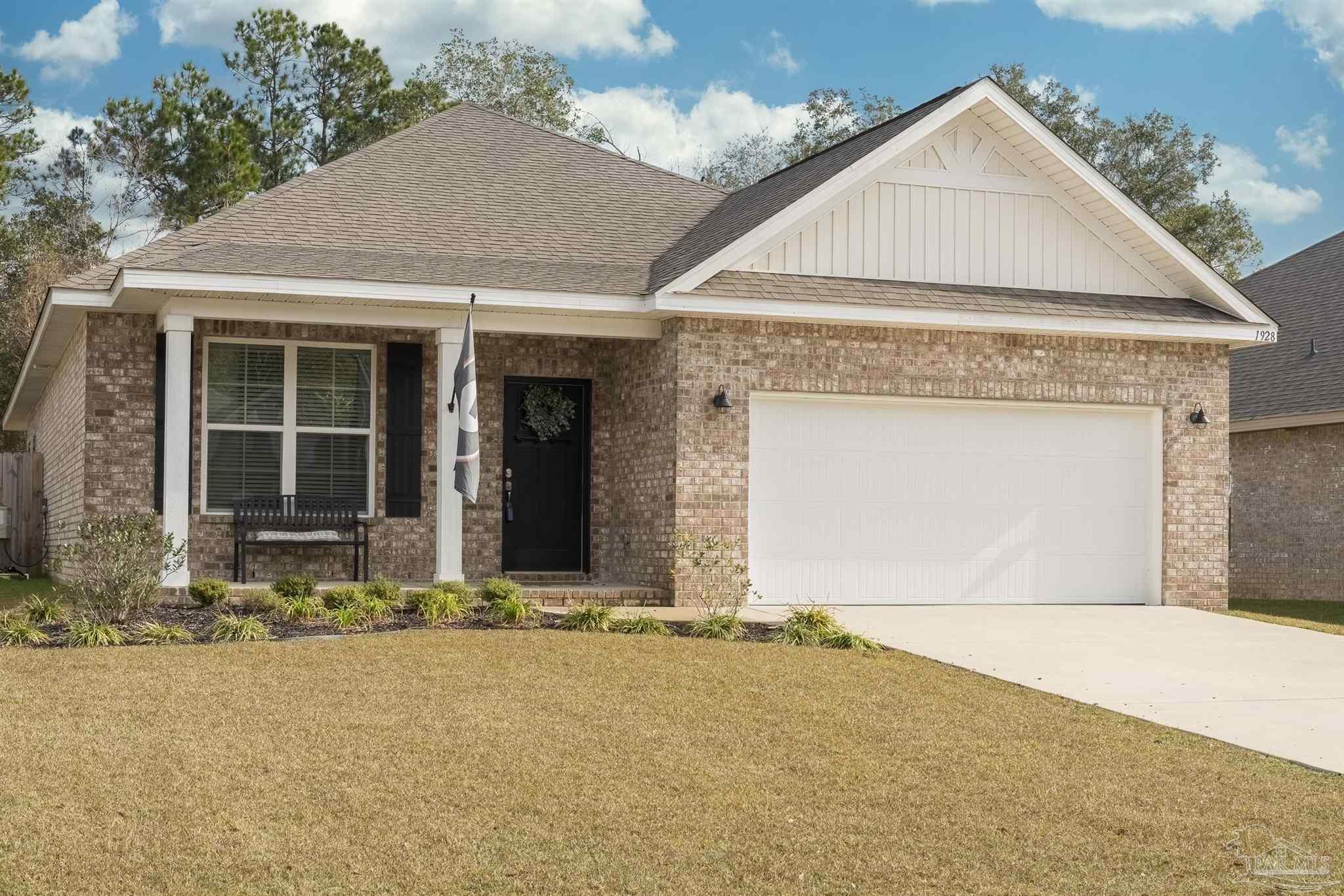 Property Photo:  1928 Appleton Dr  FL 32533 