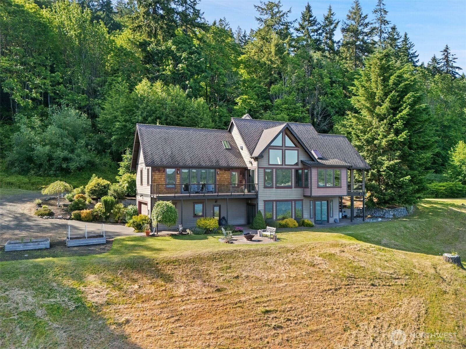 Property Photo: 10526 SE Vashon Vista Drive WA 98367