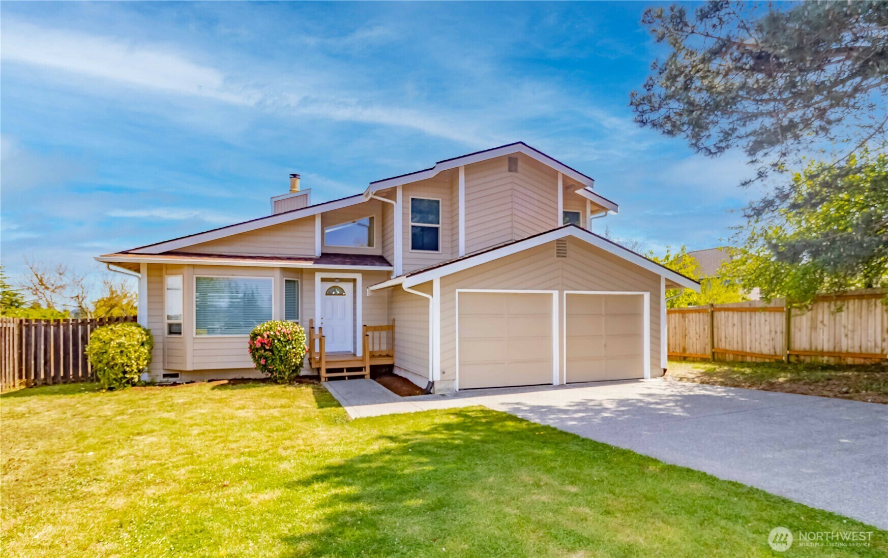 Property Photo: 34126 30th Avenue SW WA 98023