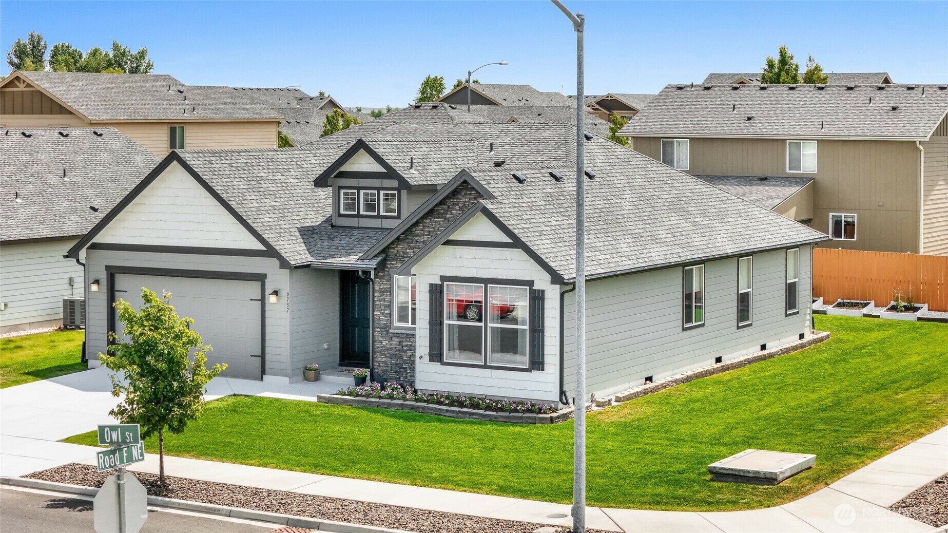 Property Photo: 4737 W Owl Street WA 98837