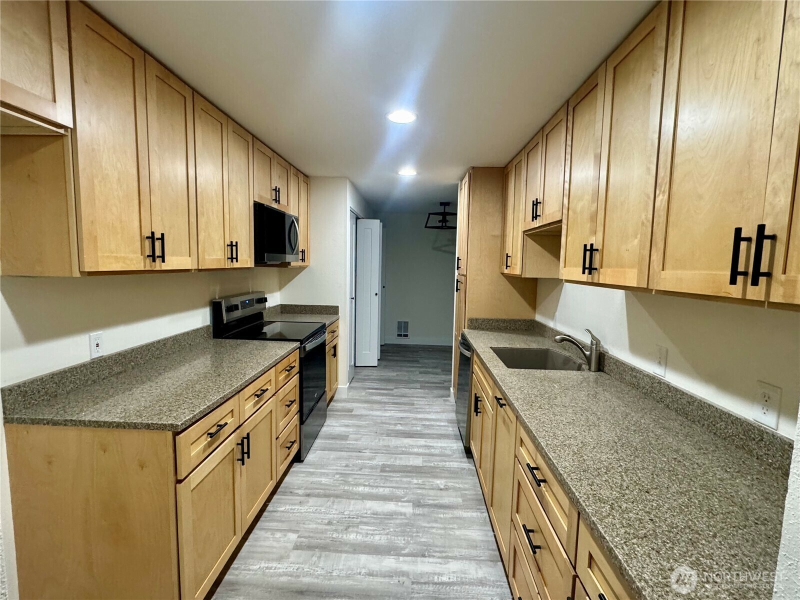 Property Photo:  150 NE 95th Street 205  WA 98115 