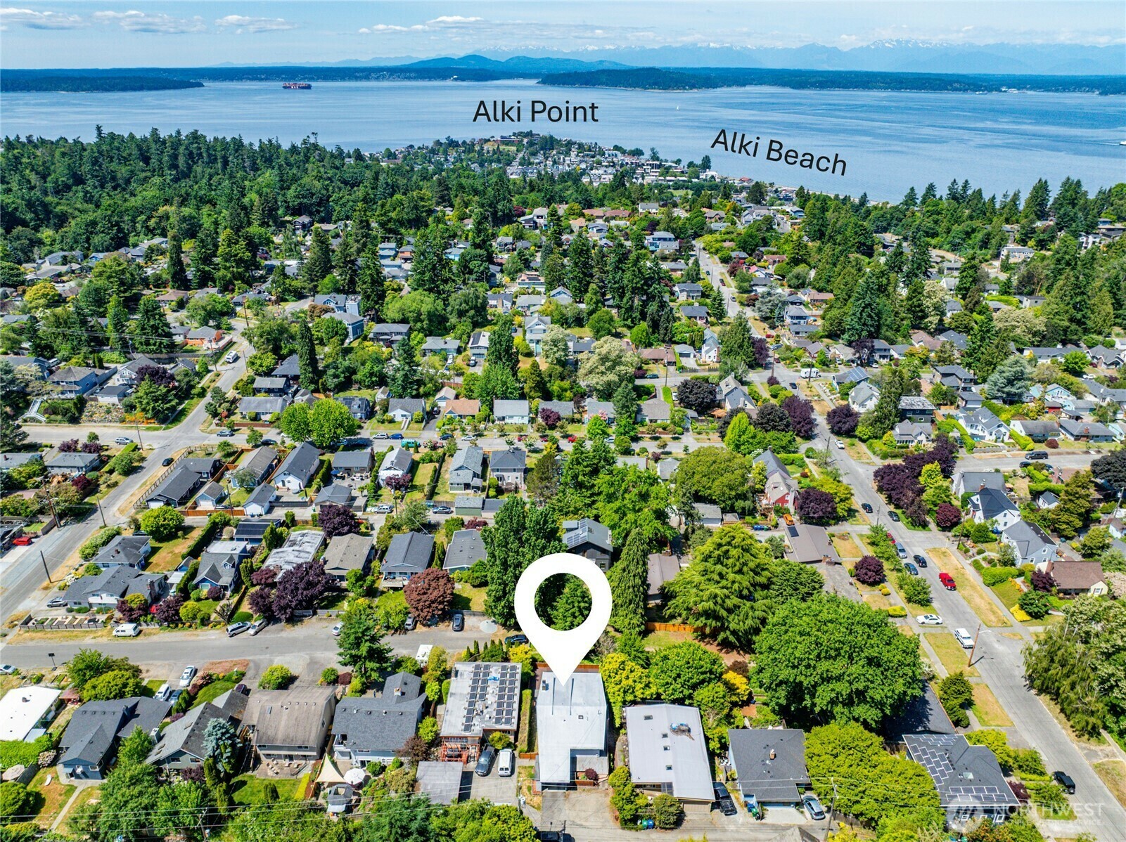 Property Photo: 3022 47th Avenue SW WA 98116