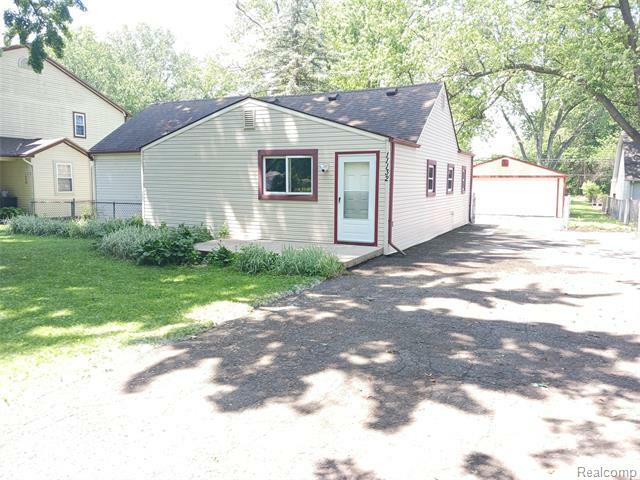 Property Photo: 11132 Cape Cod Street MI 48180