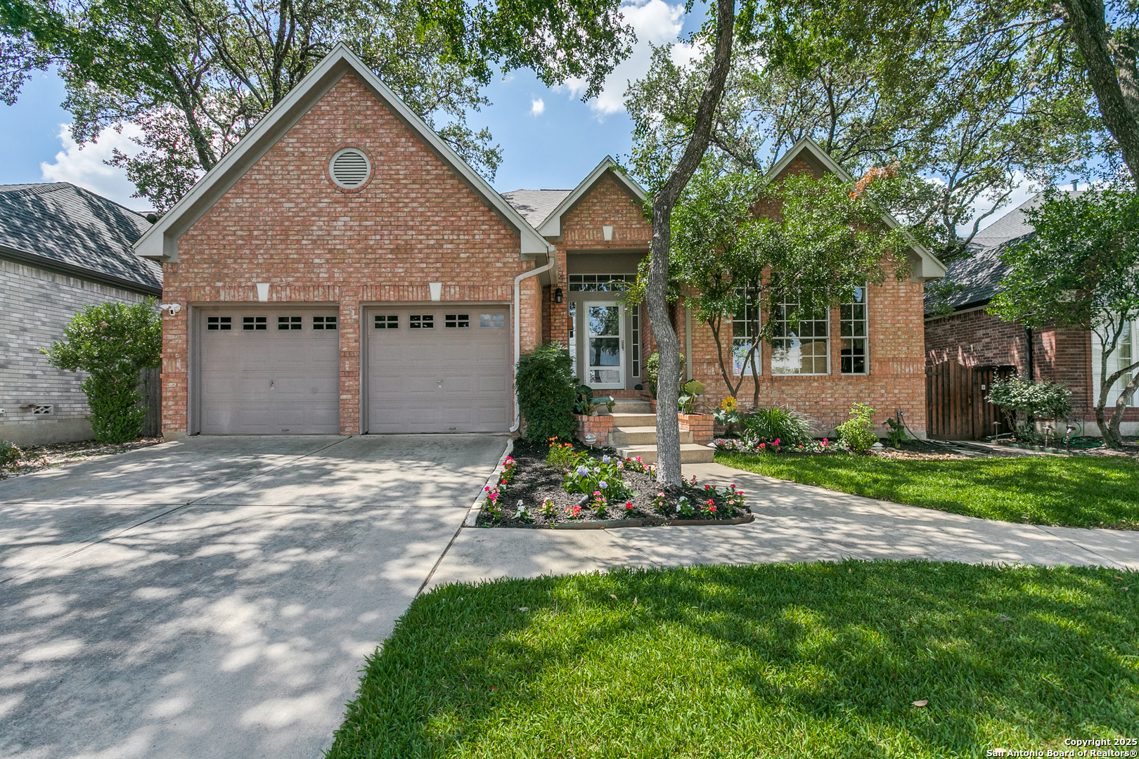 Property Photo: 13019 Rambling Oak TX 78232