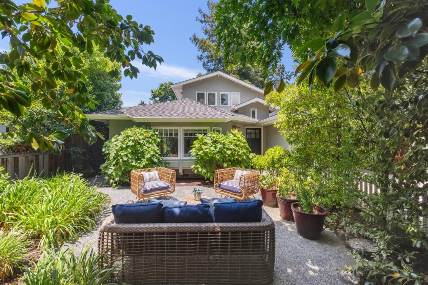 Property Photo:  227 Santa Margarita Avenue  CA 94025 