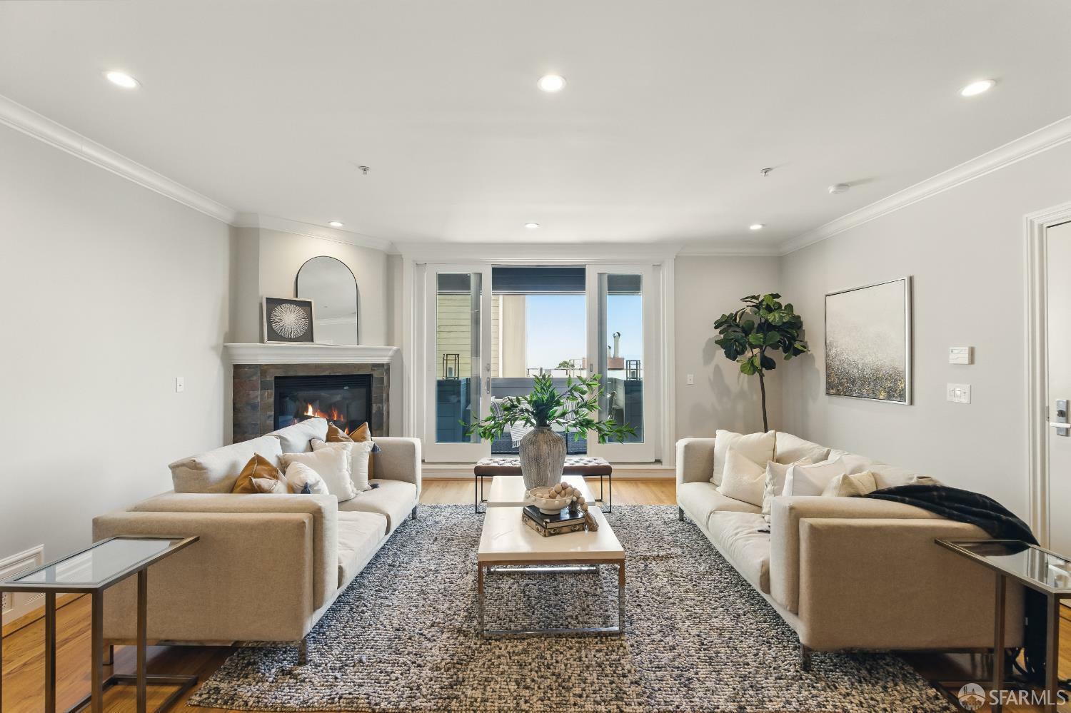 657 Corbett Avenue 2  San Francisco CA 94114 photo