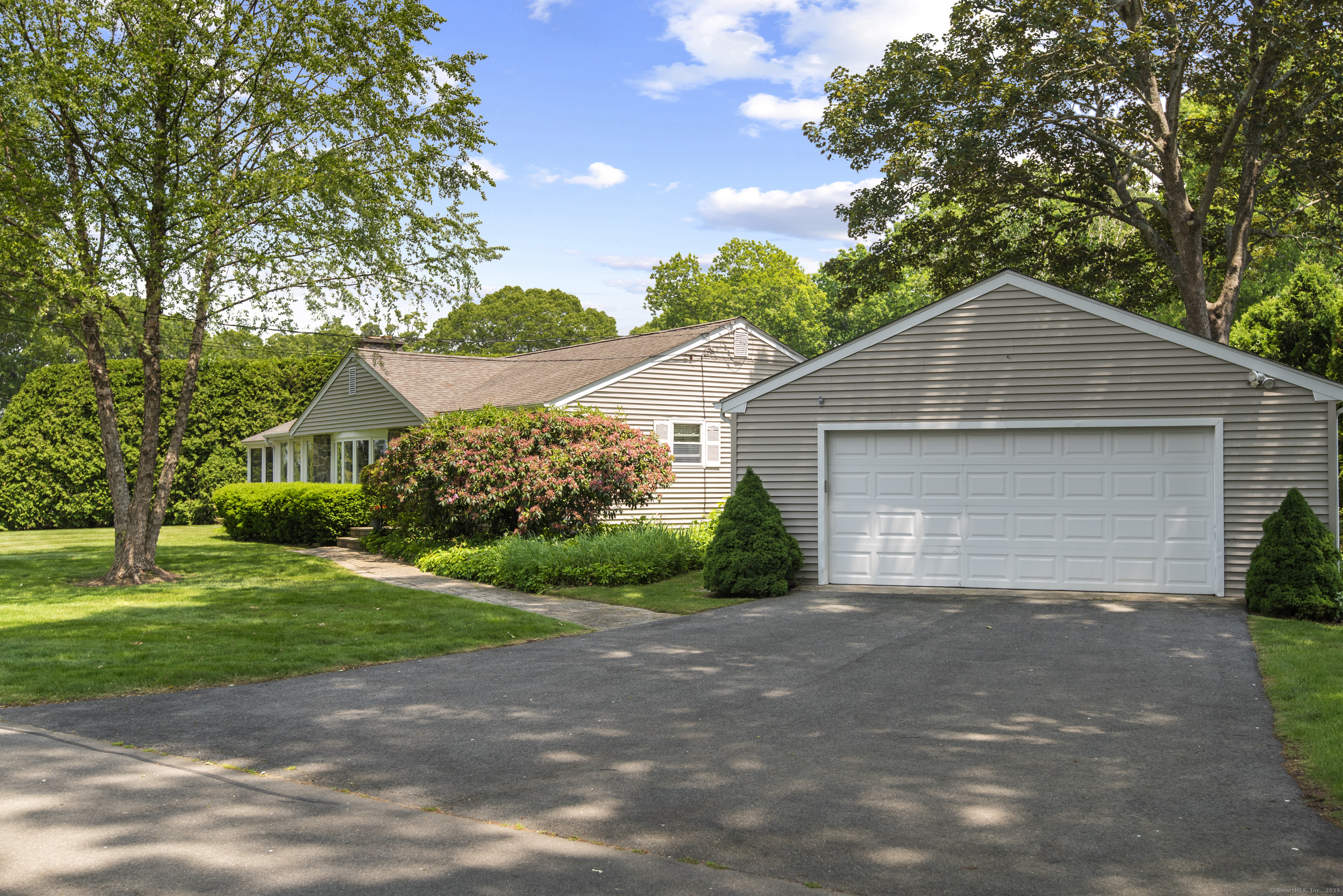 Property Photo: 92 Fenwood Drive CT 06475