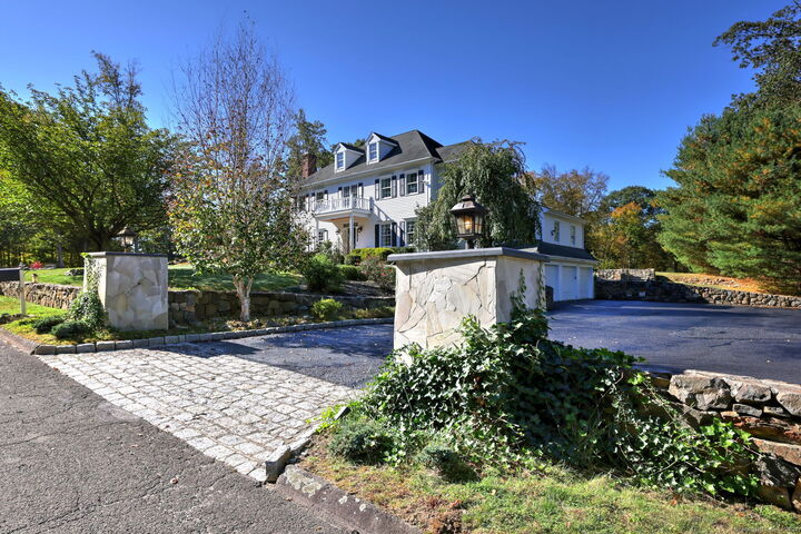 Property Photo:  3 Autumn Ridge Road  CT 06470 