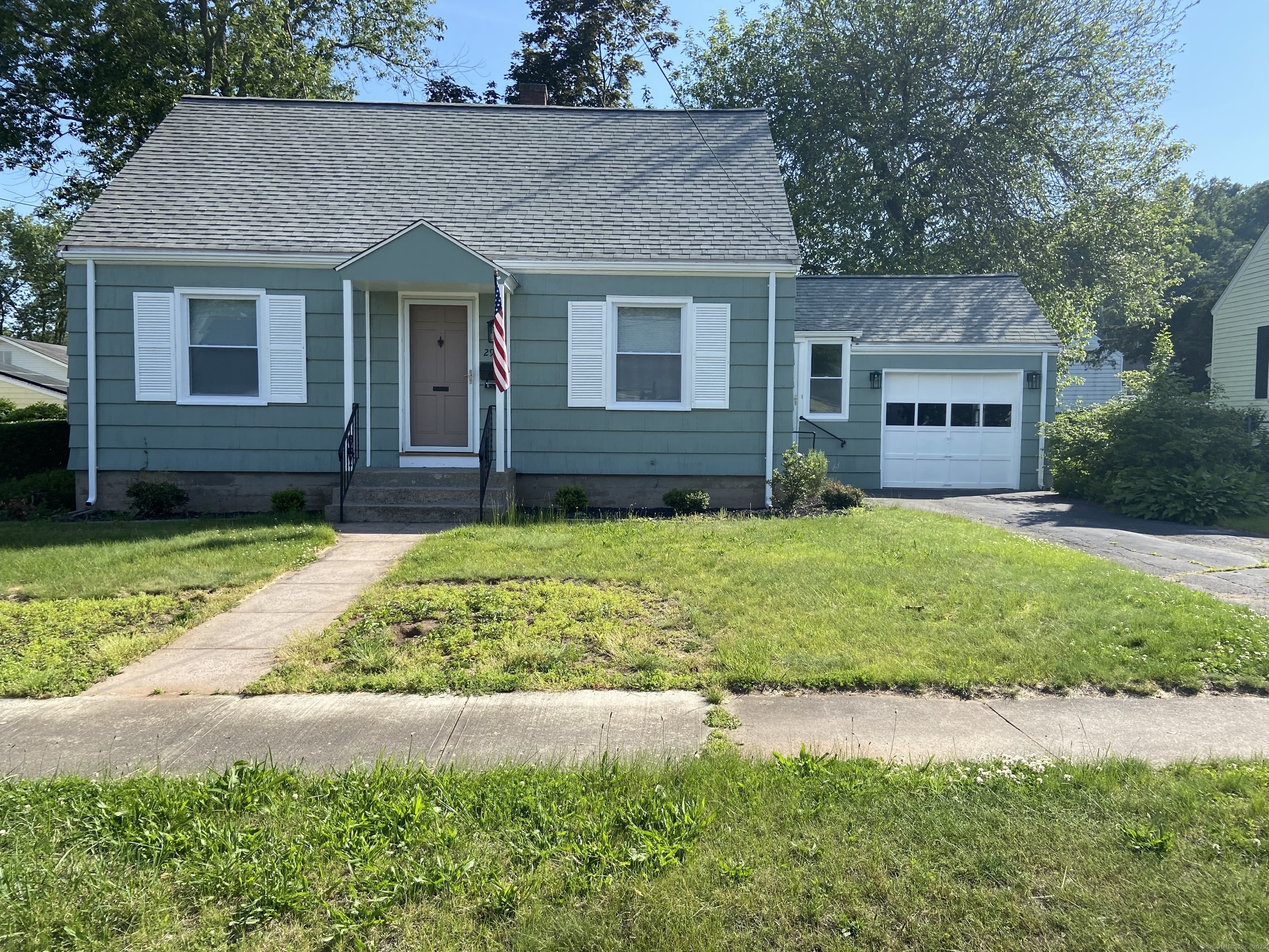 Property Photo: 29 Addison Road CT 06517