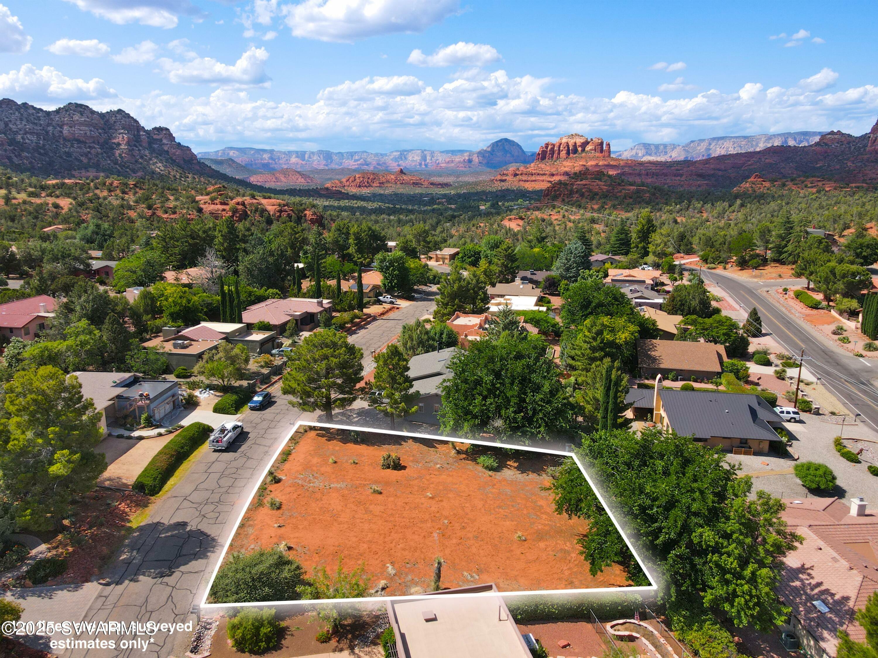 Property Photo:  320 Montazona Tr  AZ 86351 