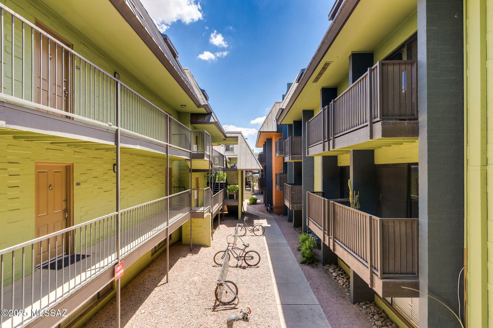 Property Photo: 961 N Euclid Avenue 130 AZ 85719
