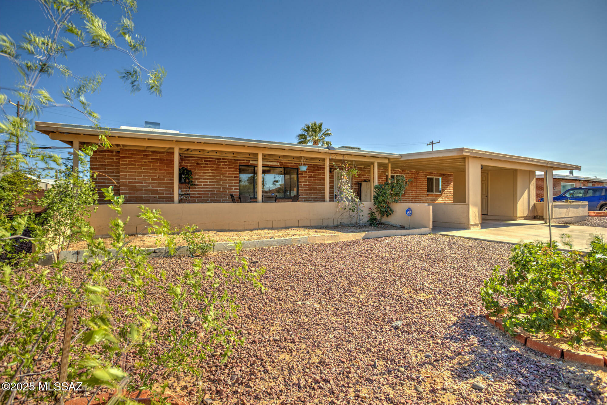 7010 E Calle Betelgeux  Tucson AZ 85710 photo