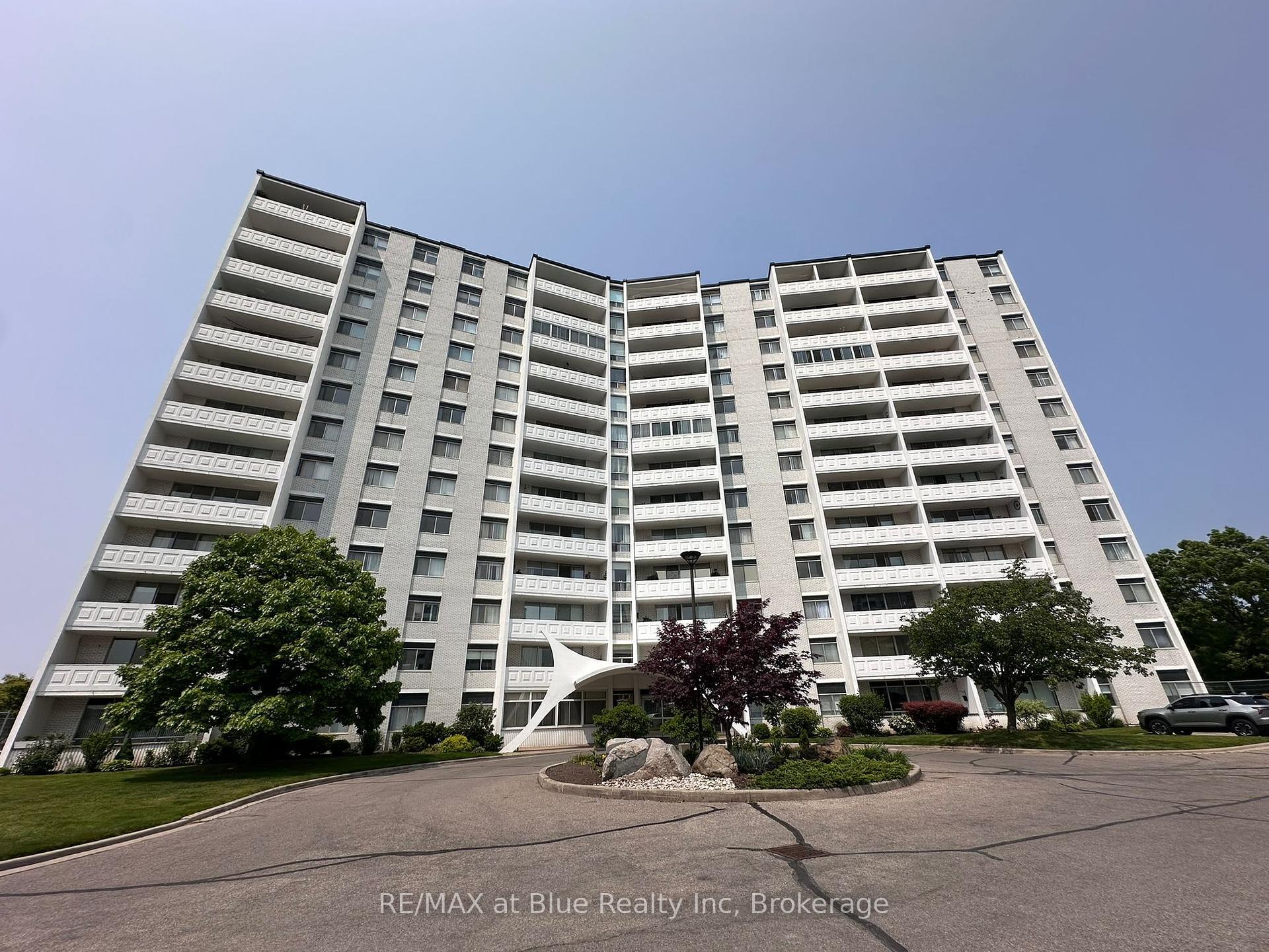 Property Photo: 15 Towering Heights Boulevard 502 ON L2T 3G7