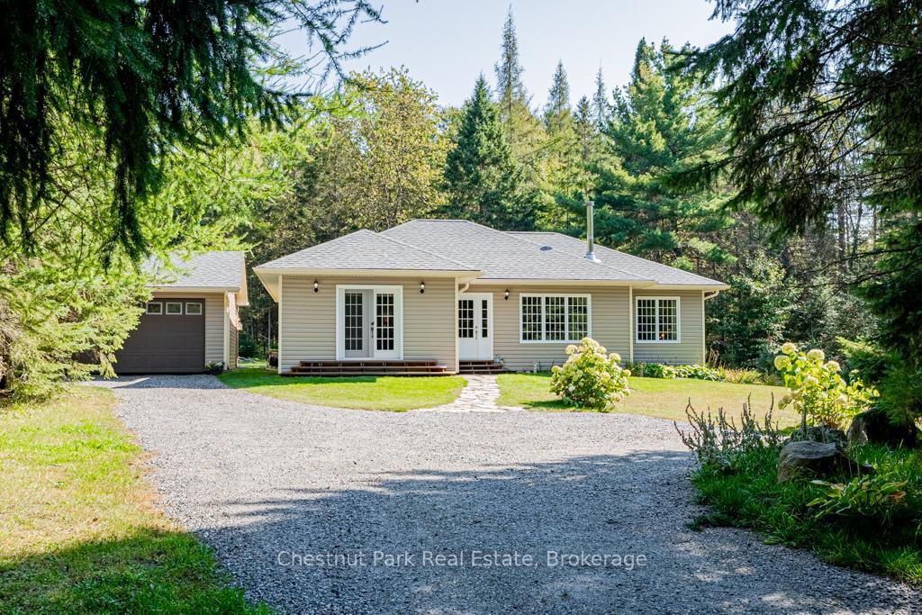 Property Photo: 2253 Lone Pine Drive ON P0B 1L0
