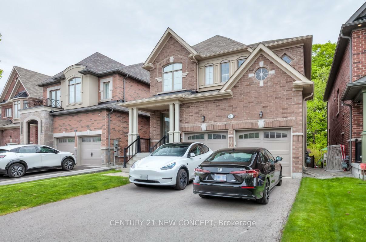 Property Photo: 521 McGregor Farm Trail ON L3X 0H7