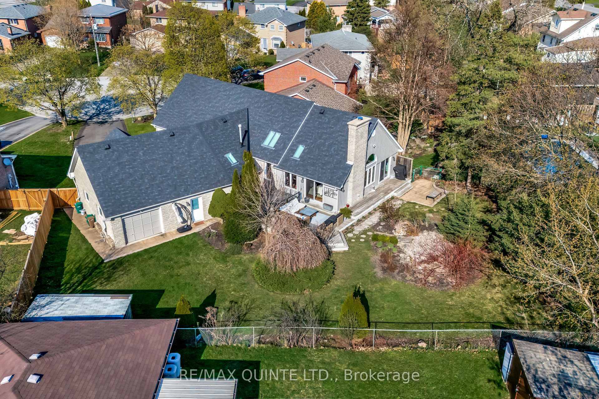 Property Photo: 14 Thompson Court ON K8P 5C3