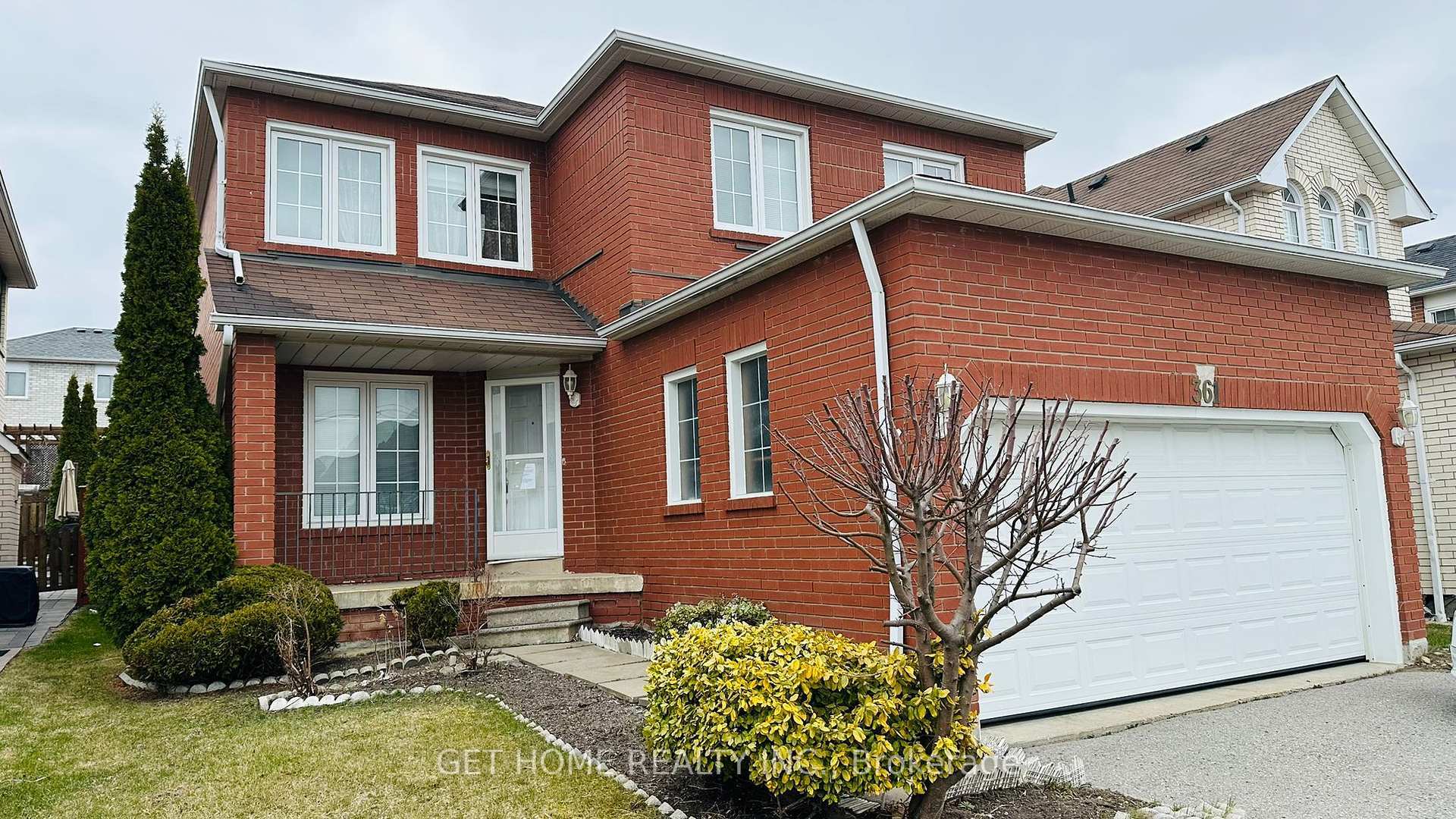 Property Photo:  361 Old Harwood Avenue  ON L1Z 1K2 