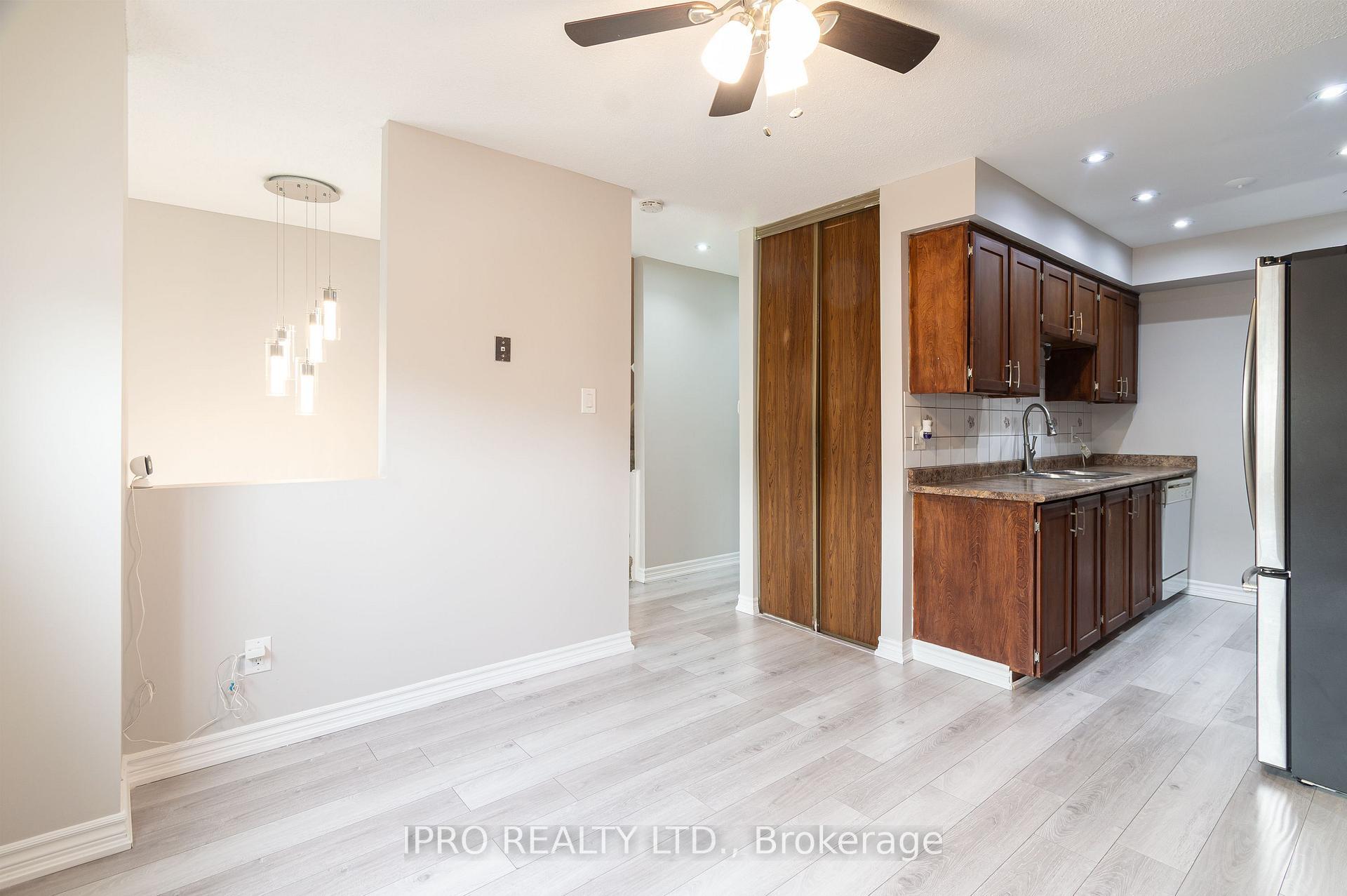 Property Photo: 16 Franklin Court ON L6T 3Z1