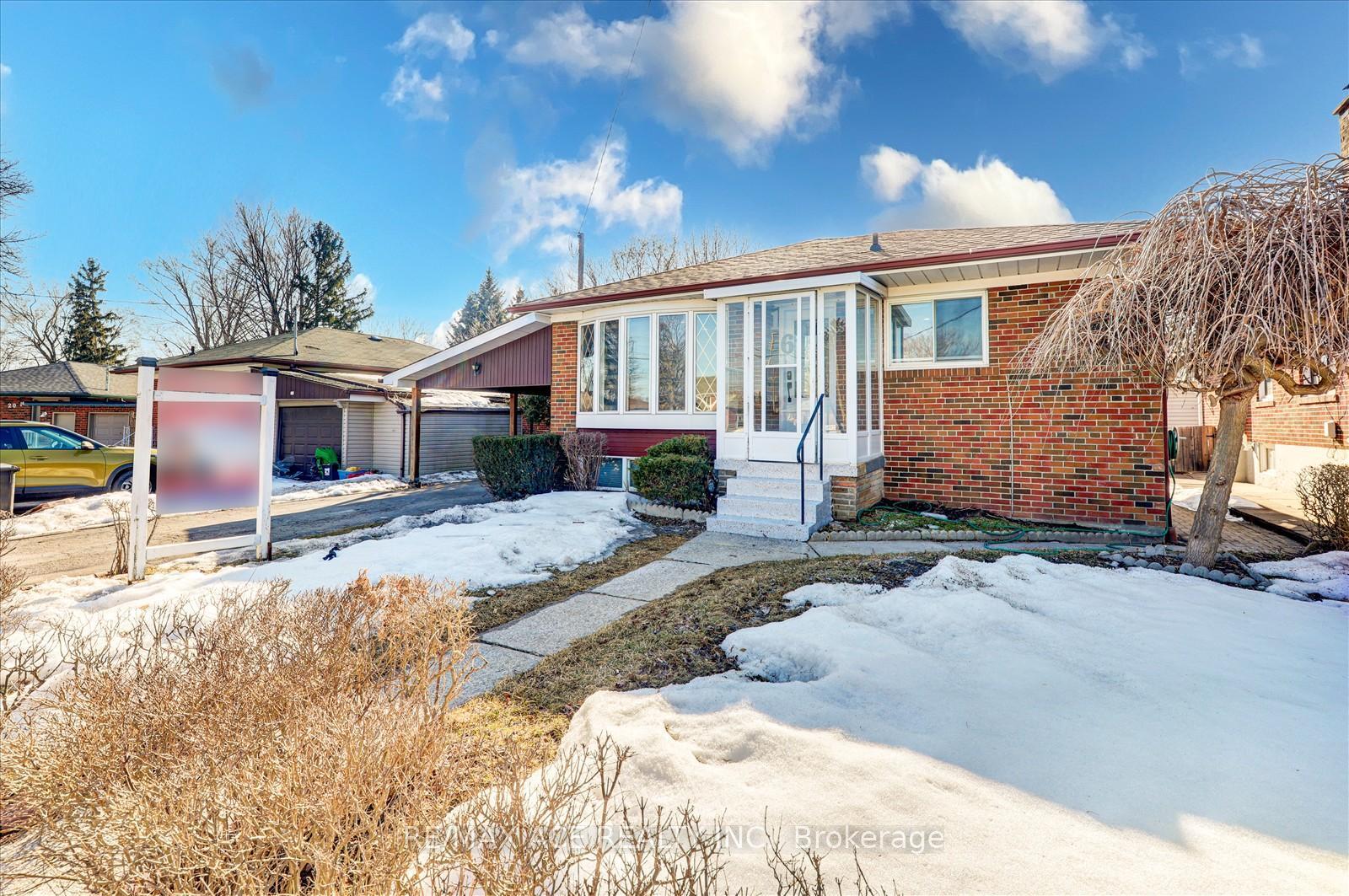 Property Photo: 16 Roseglor Crescent Main ON M1P 3T6