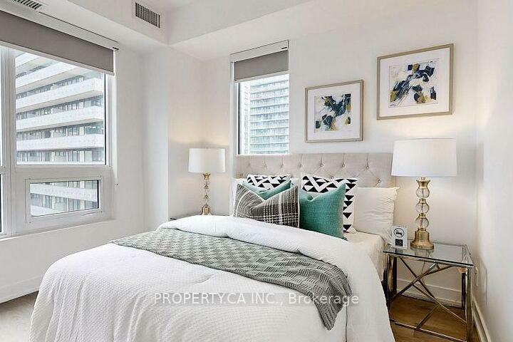 Property Photo: 108 Peter Street 506 ON M5V 0W2