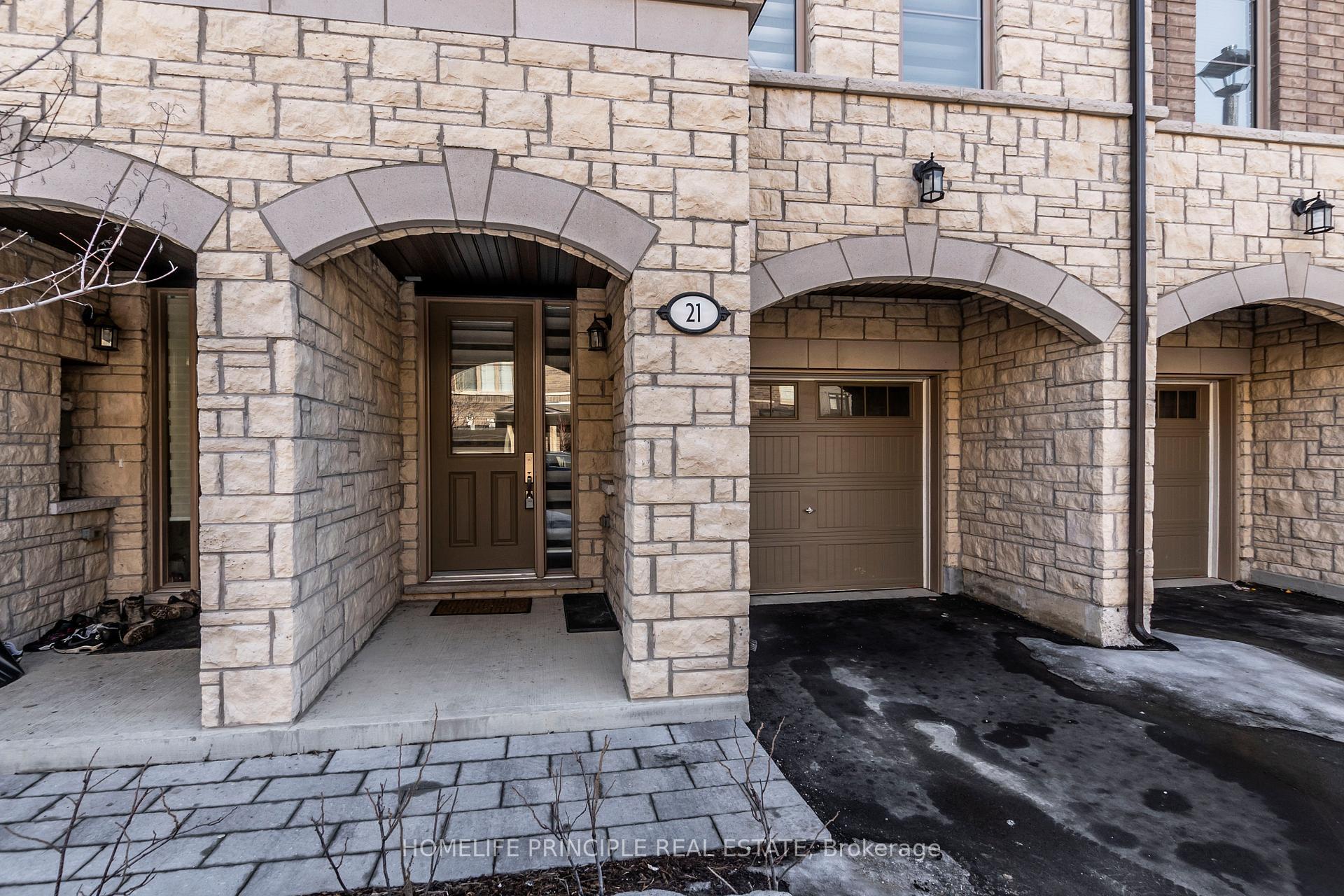 Property Photo: 21 Arcola Street ON L6P 4N7