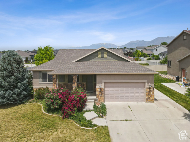 Property Photo:  301 E Salem Park Cir  UT 84653 