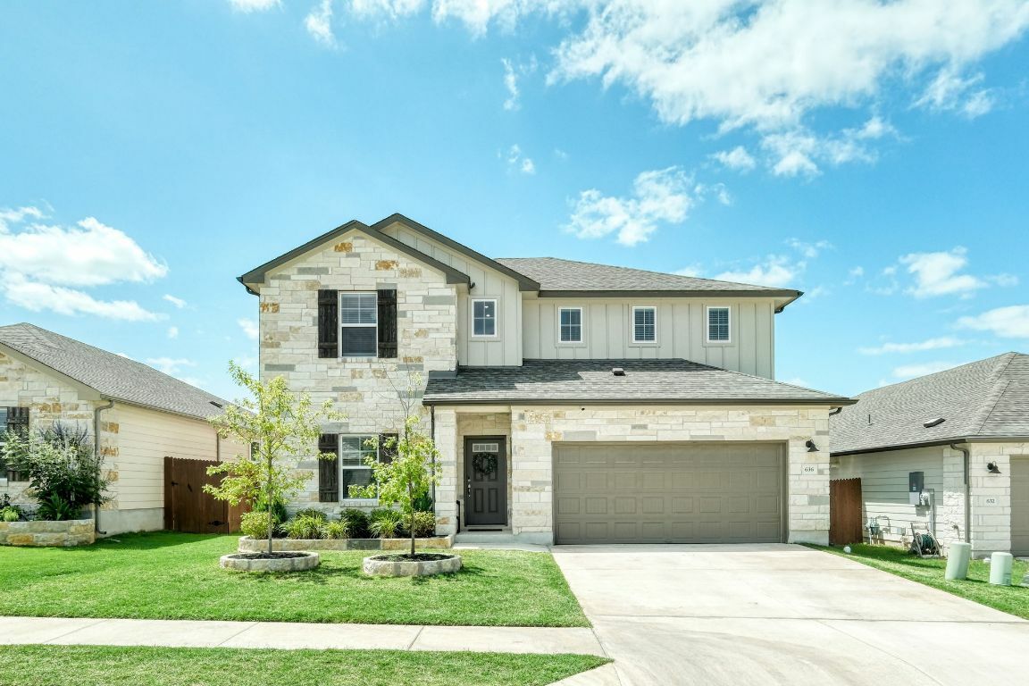Property Photo: 636 Wild Spur Lane TX 78642