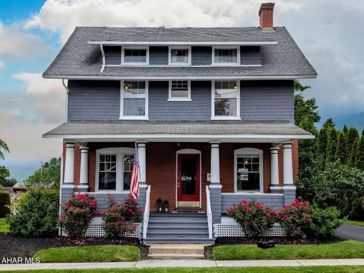 231 S Bedford Street  Bedford PA 15522 photo