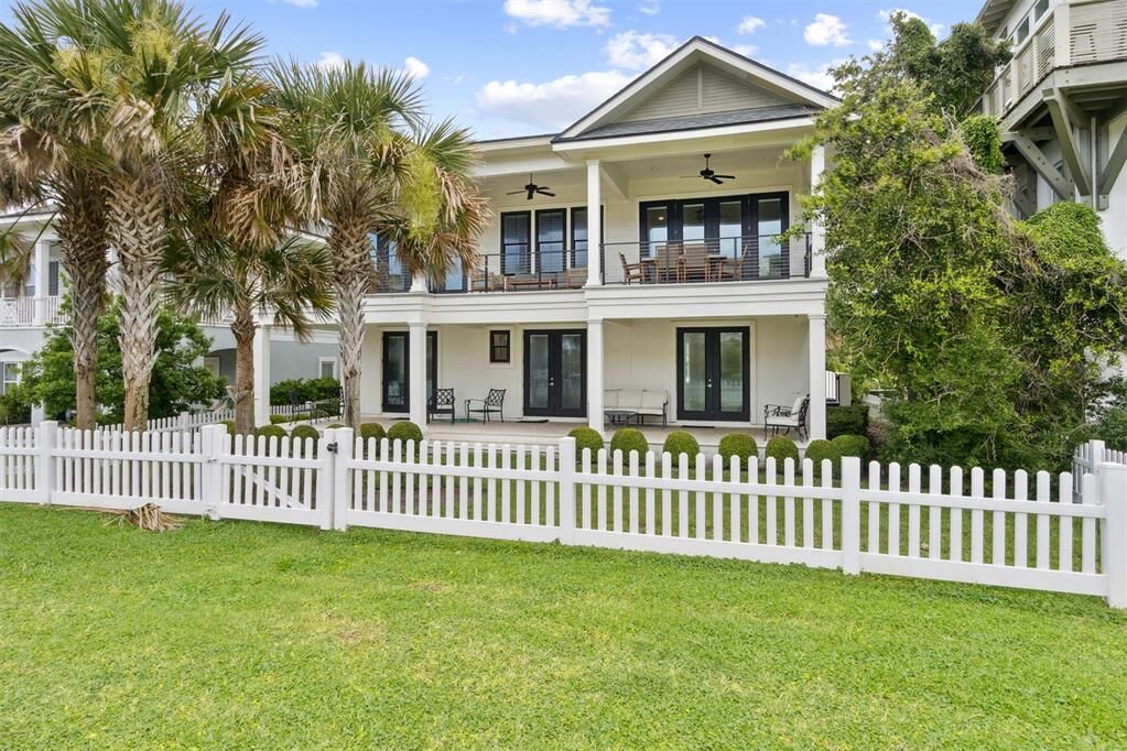 Property Photo: 3261 Fletcher Avenue FL 32034