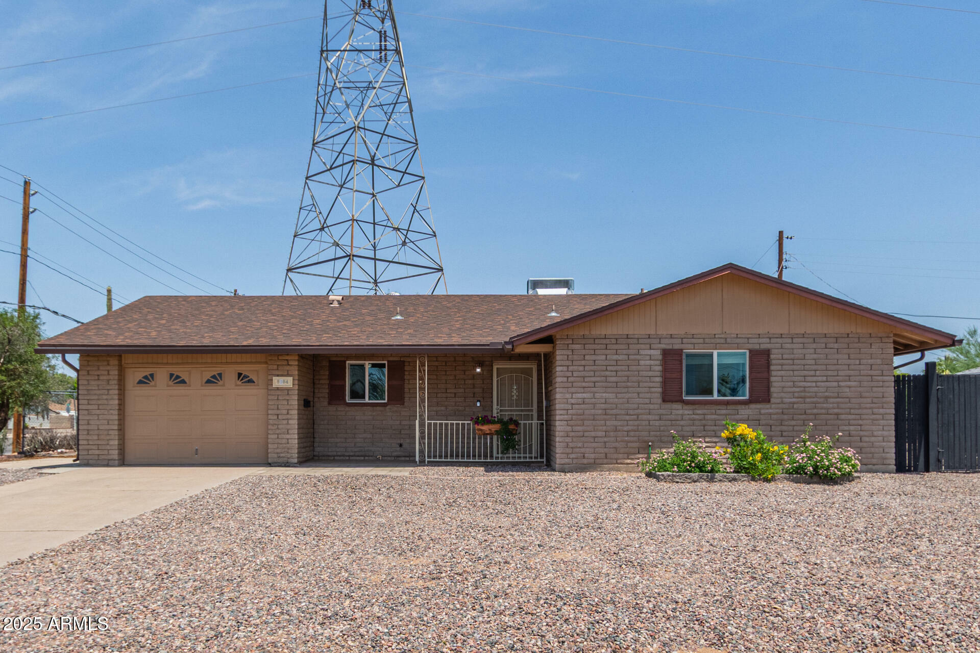 Property Photo: 5204 E Colby Street AZ 85205