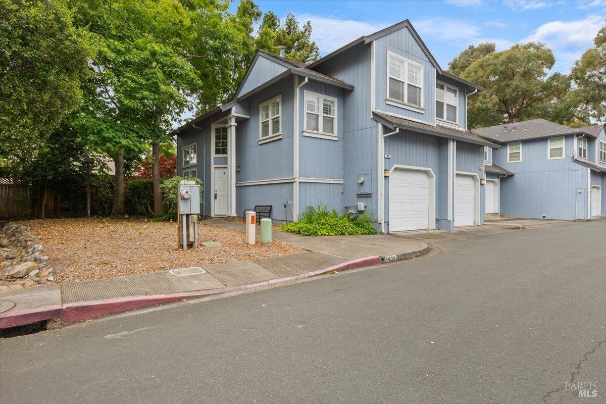 Property Photo:  1623 Pinebrook Place  CA 95403 
