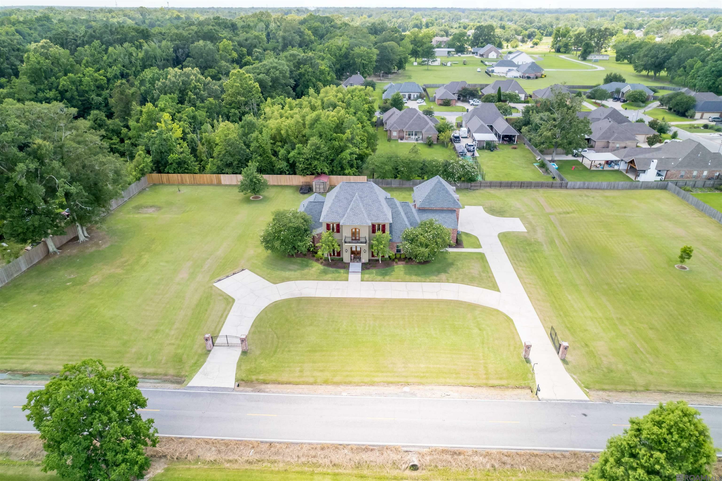 Property Photo: 16427 Tillotson Rd LA 70769