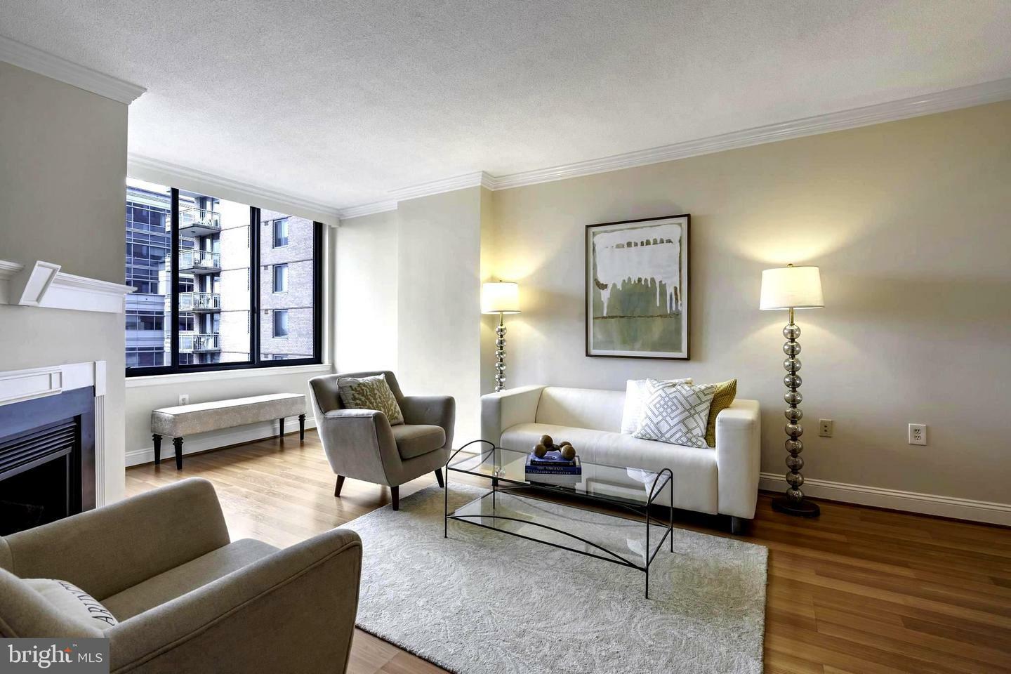 Property Photo: 851 N Glebe Road 1103 VA 22203