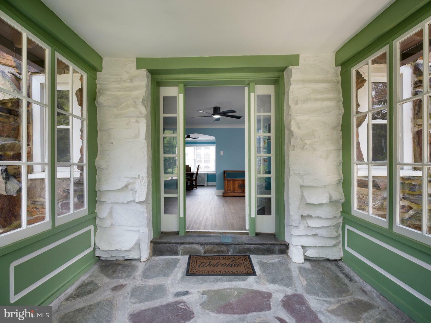 Property Photo: 142 Edgehill Road PA 19004